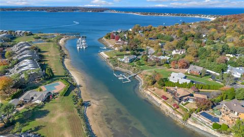 9 Porpoise Court Northport NY 11768