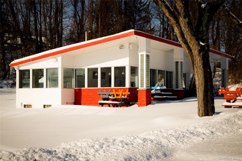 Photo of 90 Old Route 9W, Port Ewen, NY 12466 (MLS # 961454)