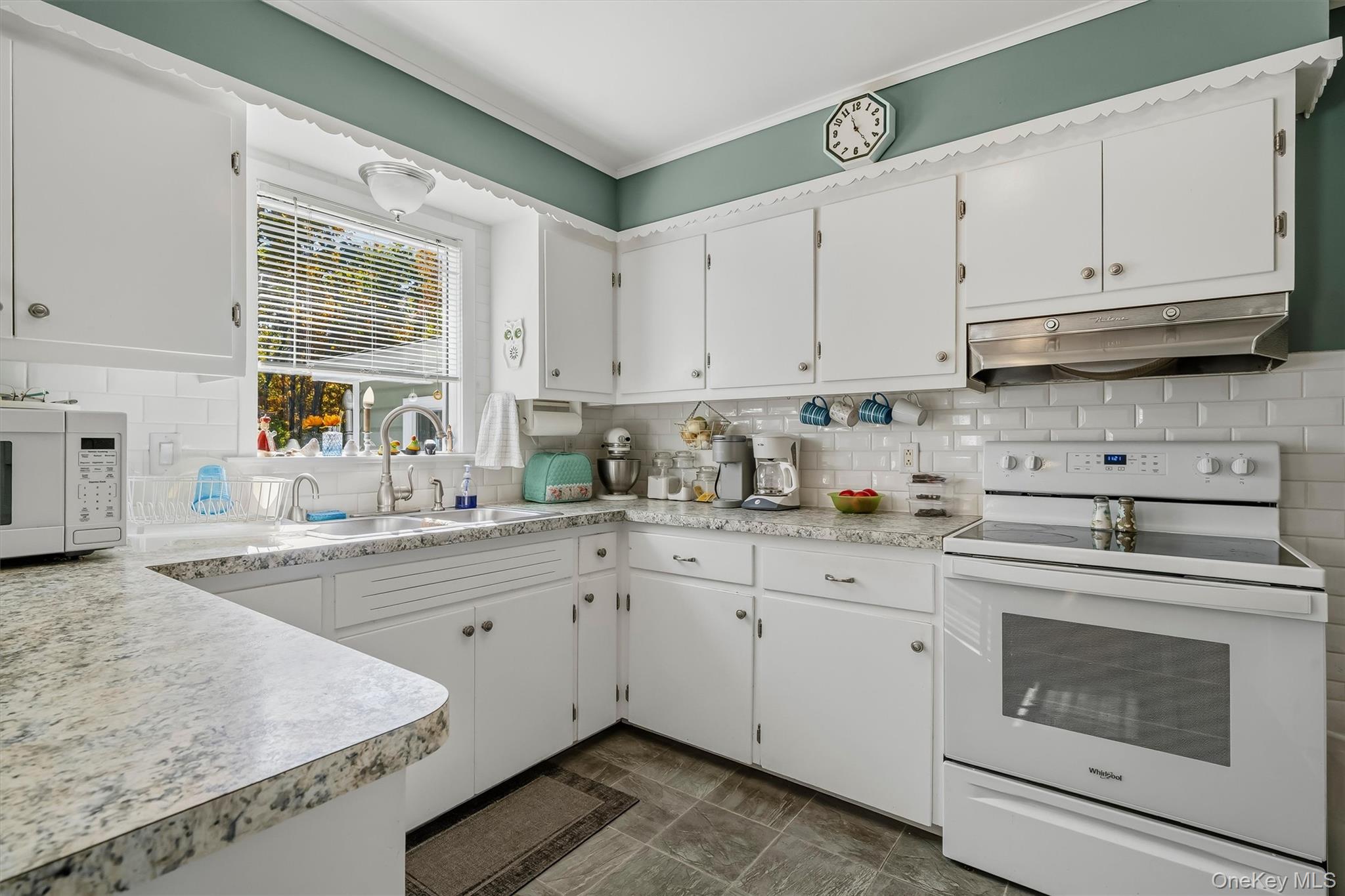 245 Mountain Road