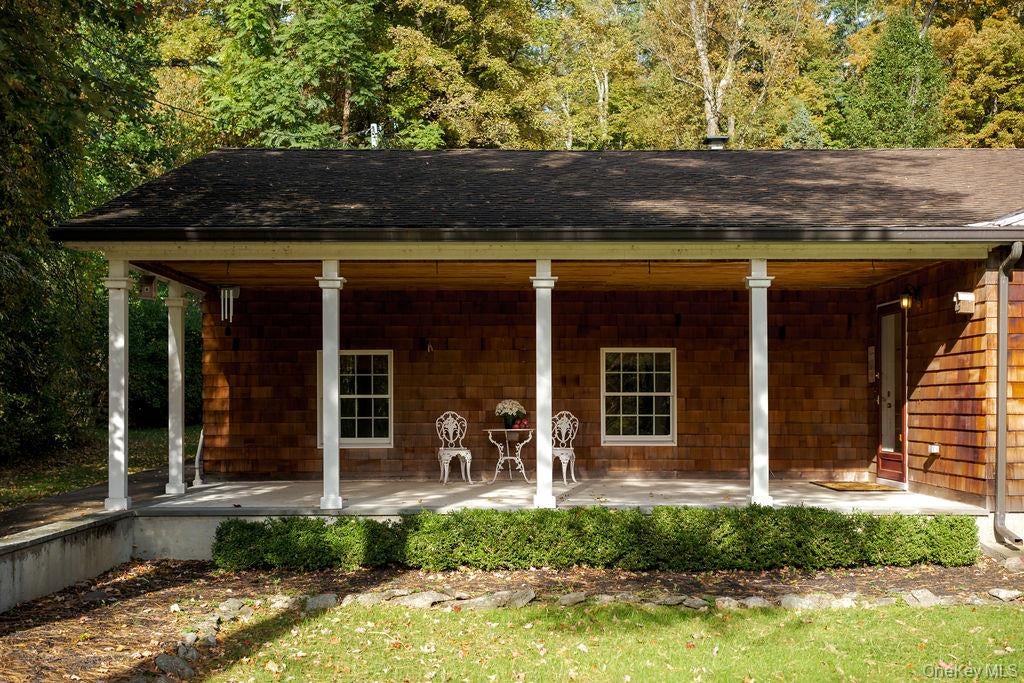 Photo of 347 Spring Lake Road RD, Red Hook, NY 12571 (MLS # 1058241)