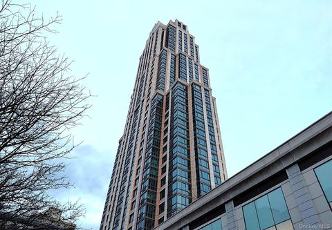 Condo For Sale - 175 Huguenot Street #1005<br/> New Rochelle, NY 10801