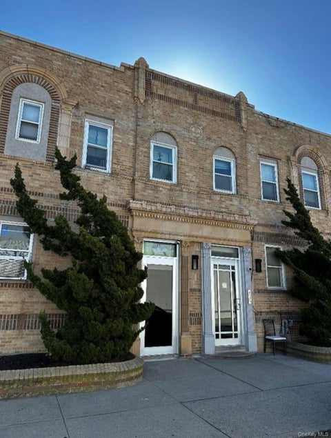 Apartment For Rent - 52 Florida Street #17<br/> Long Beach, NY 11561