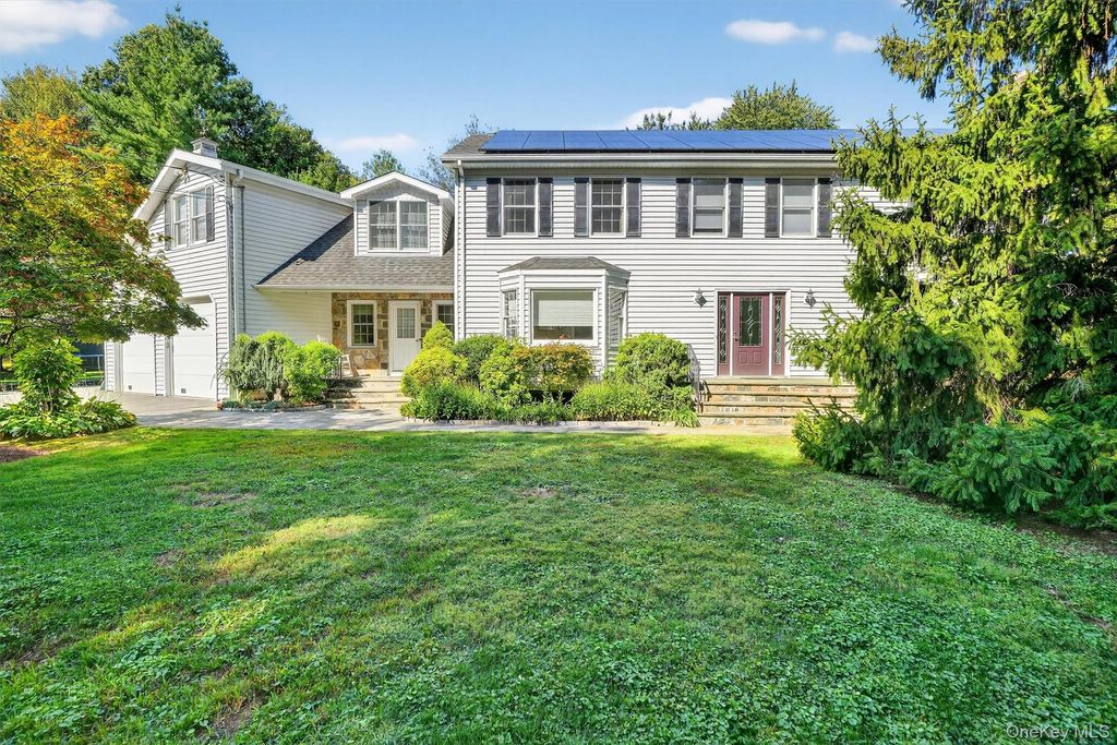 Photo of 11 Knollwood Drive, Ossining, NY 10562 (MLS # 922416)