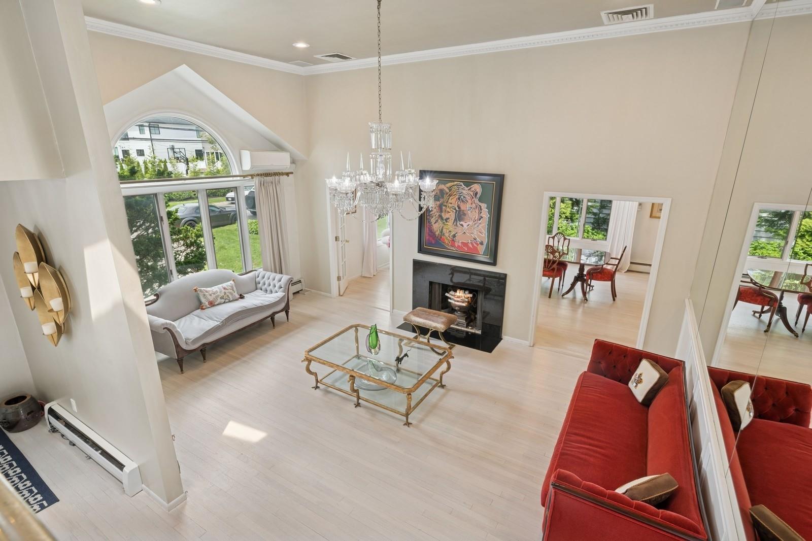 2525 Beverly Road