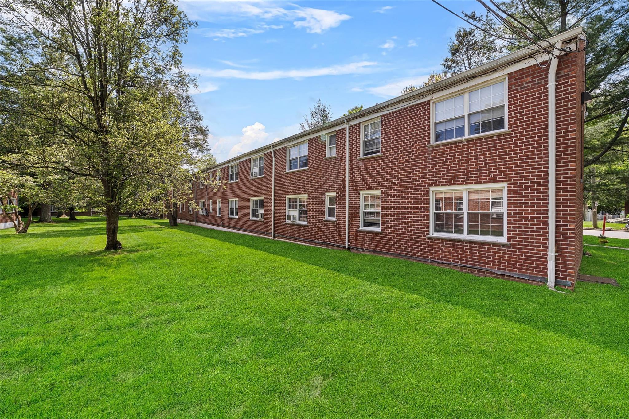 192 Pinewood Road #87, Hartsdale, New York image 21