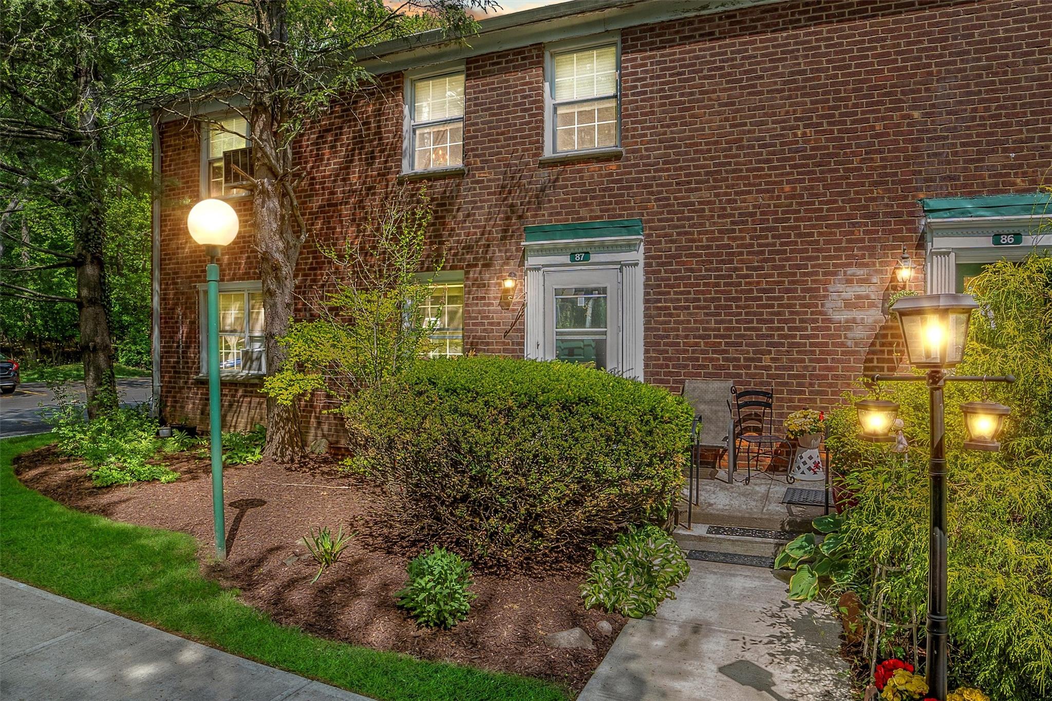 192 Pinewood Road #87, Hartsdale, New York image 1