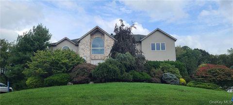 Homes For Sale - 31 Lowell Drive<br/> Rockland County, New City, NY 10956