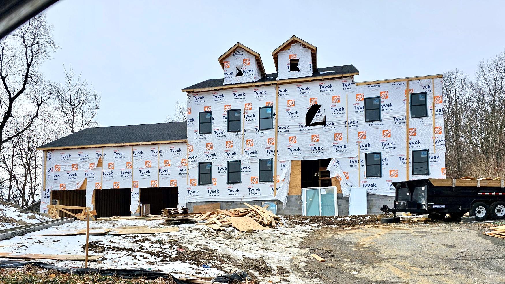 133 W Mombasha Road, Monroe, New York image 3