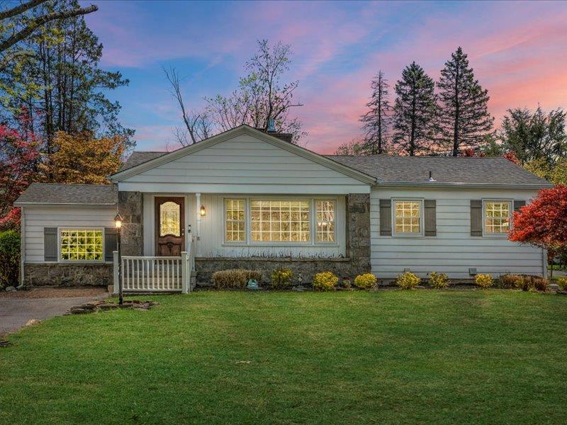 76 S Airmont Road, Suffern, New York image 40