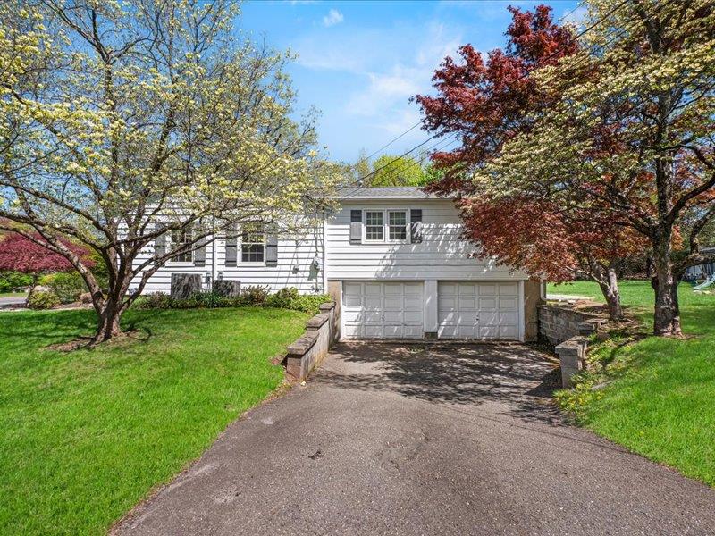 76 S Airmont Road, Suffern, New York image 6