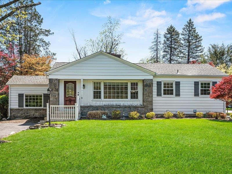 76 S Airmont Road, Suffern, New York image 3