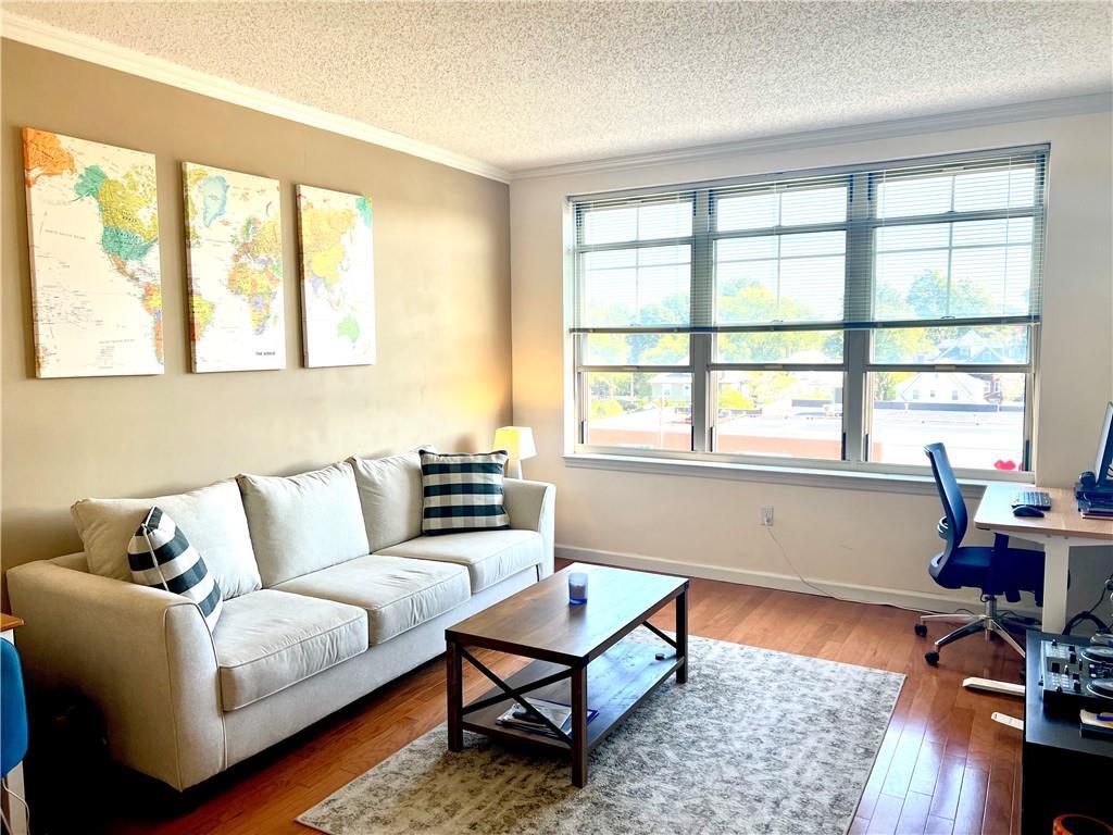300 Mamaroneck 416