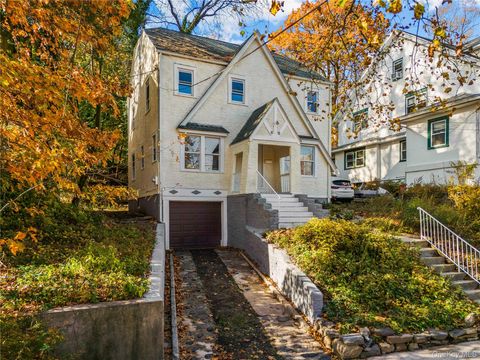 Homes For Sale - 66 Hutchinson Boulevard<br/> Mount Vernon, NY 10552