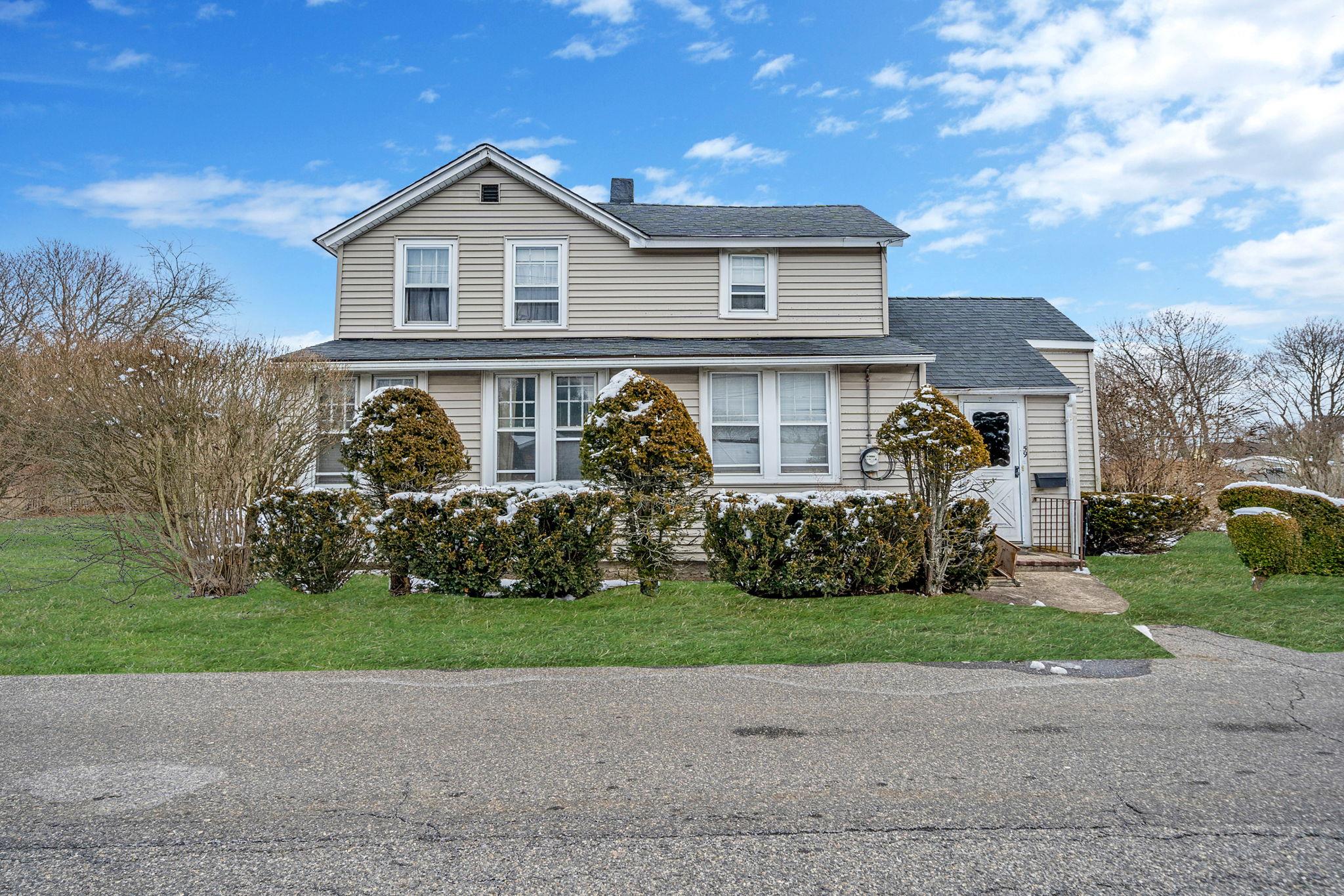 59 Champlin Avenue, Bellport, New York image 1