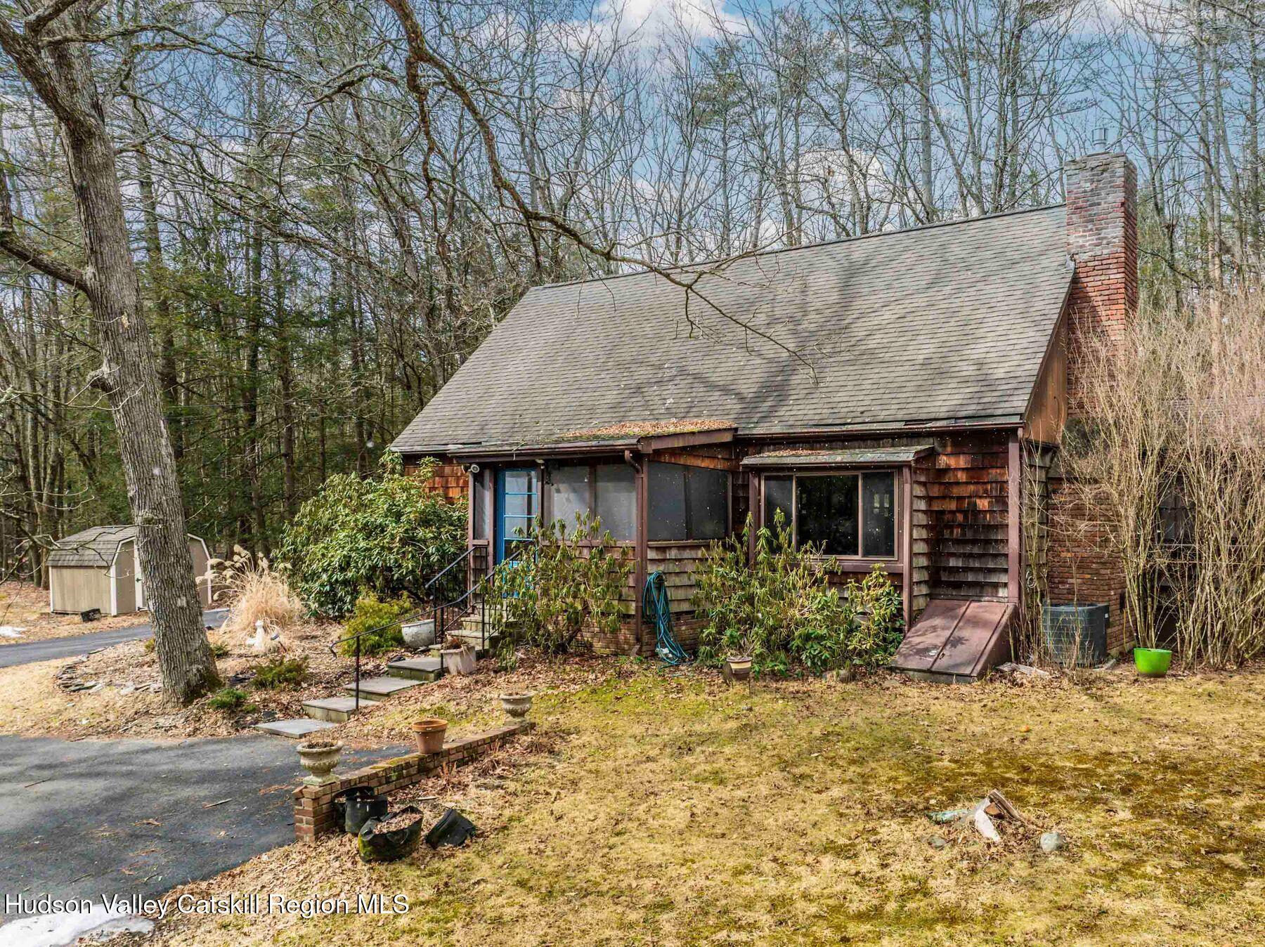 2 Starjem Drive, Saugerties, New York image 1