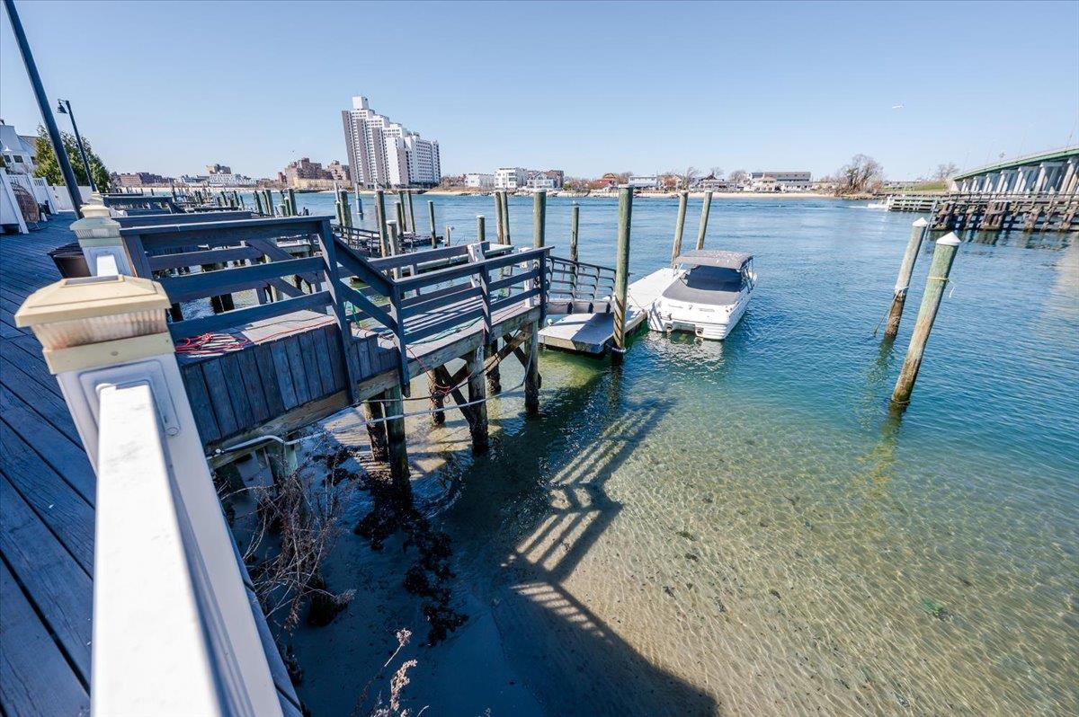 Atlantic Beach, New York 11509, United States, 3 Bedrooms Bedrooms, ,5 BathroomsBathrooms,Residential,Active,156995