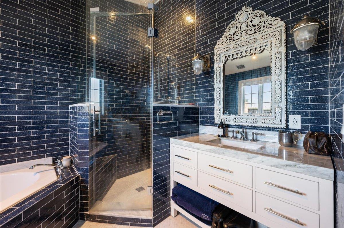 Atlantic Beach, New York 11509, United States, 3 Bedrooms Bedrooms, ,5 BathroomsBathrooms,Residential,Active,156995