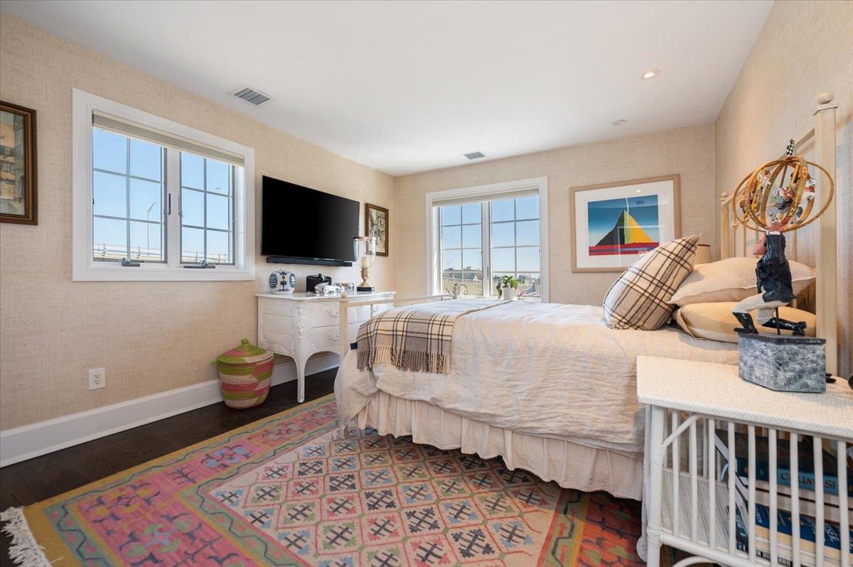 Atlantic Beach, New York 11509, United States, 3 Bedrooms Bedrooms, ,5 BathroomsBathrooms,Residential,Active,156995