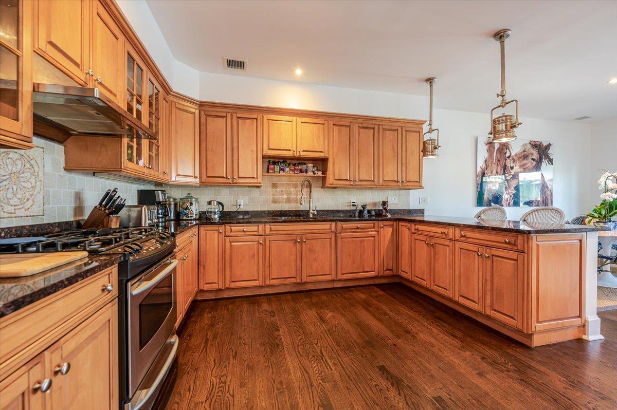 Atlantic Beach, New York 11509, United States, 3 Bedrooms Bedrooms, ,5 BathroomsBathrooms,Residential,Active,156995