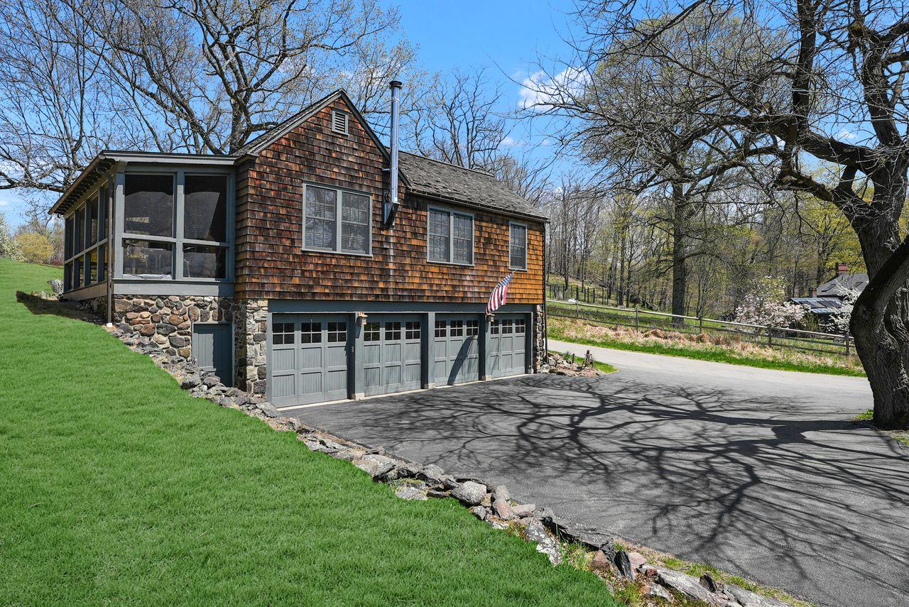 226 W Mount Airy Road, Croton-on-Hudson, Florida image 2