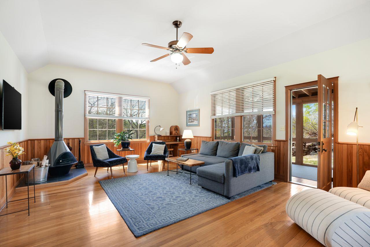 226 W Mount Airy Road, Croton-on-Hudson, Florida image 4