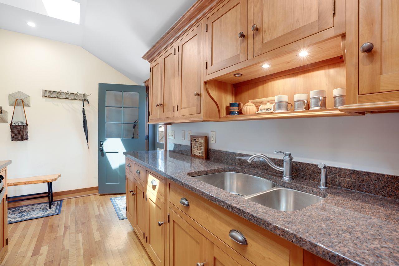 226 W Mount Airy Road, Croton-on-Hudson, Florida image 10