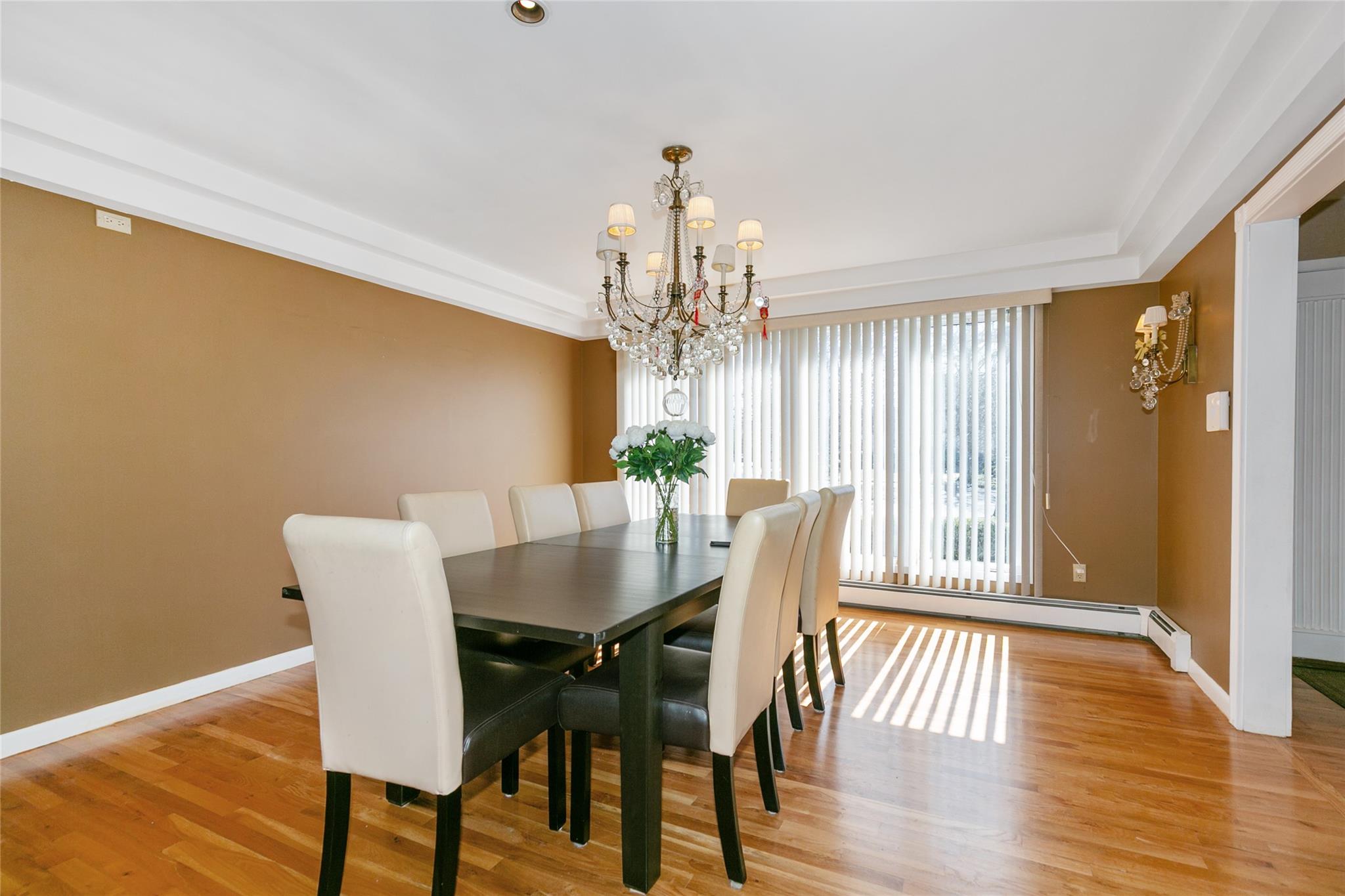 600 Oak Ridge Lane, Albertson, New York image 11
