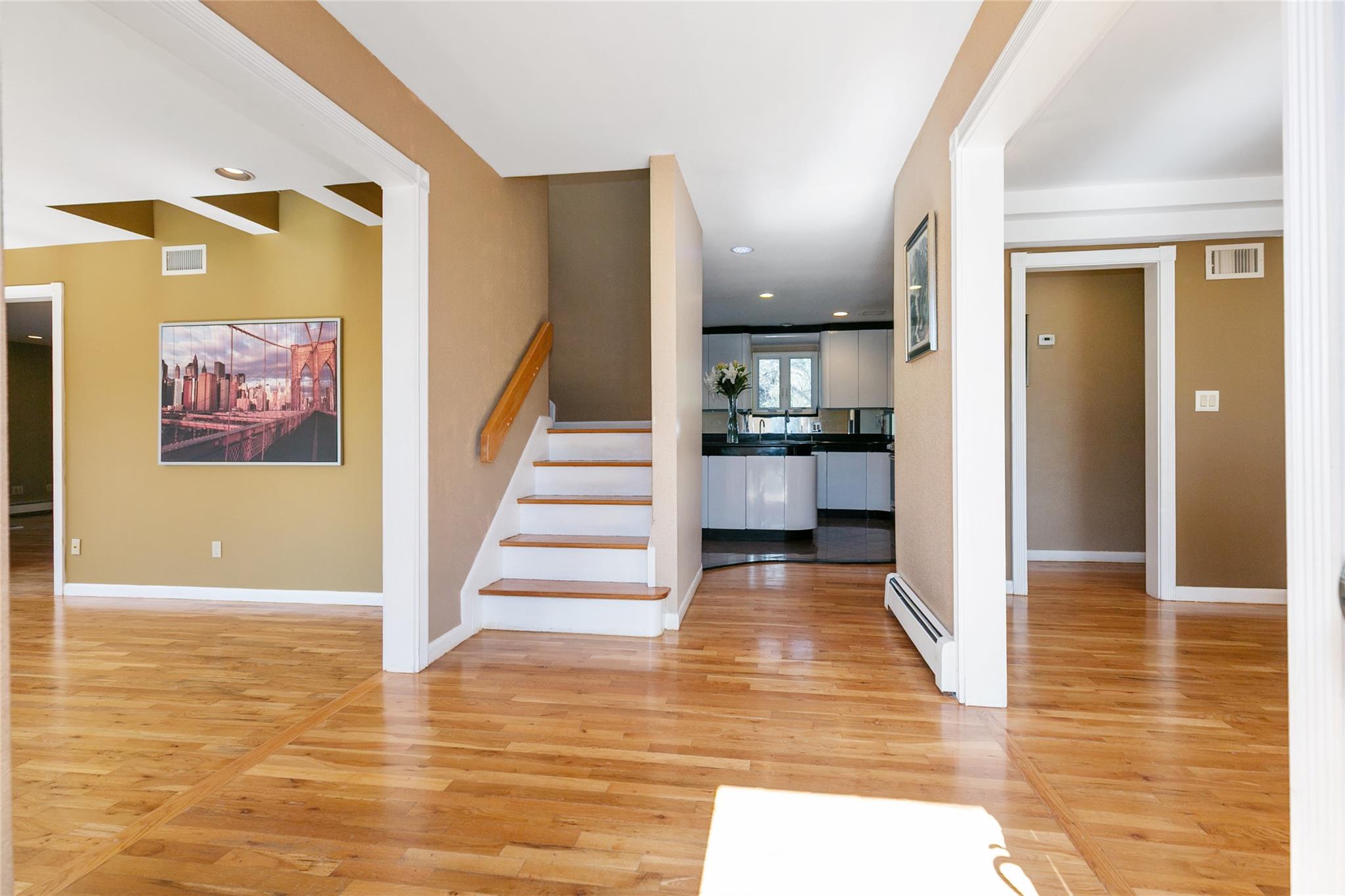 600 Oak Ridge Lane, Albertson, New York image 7