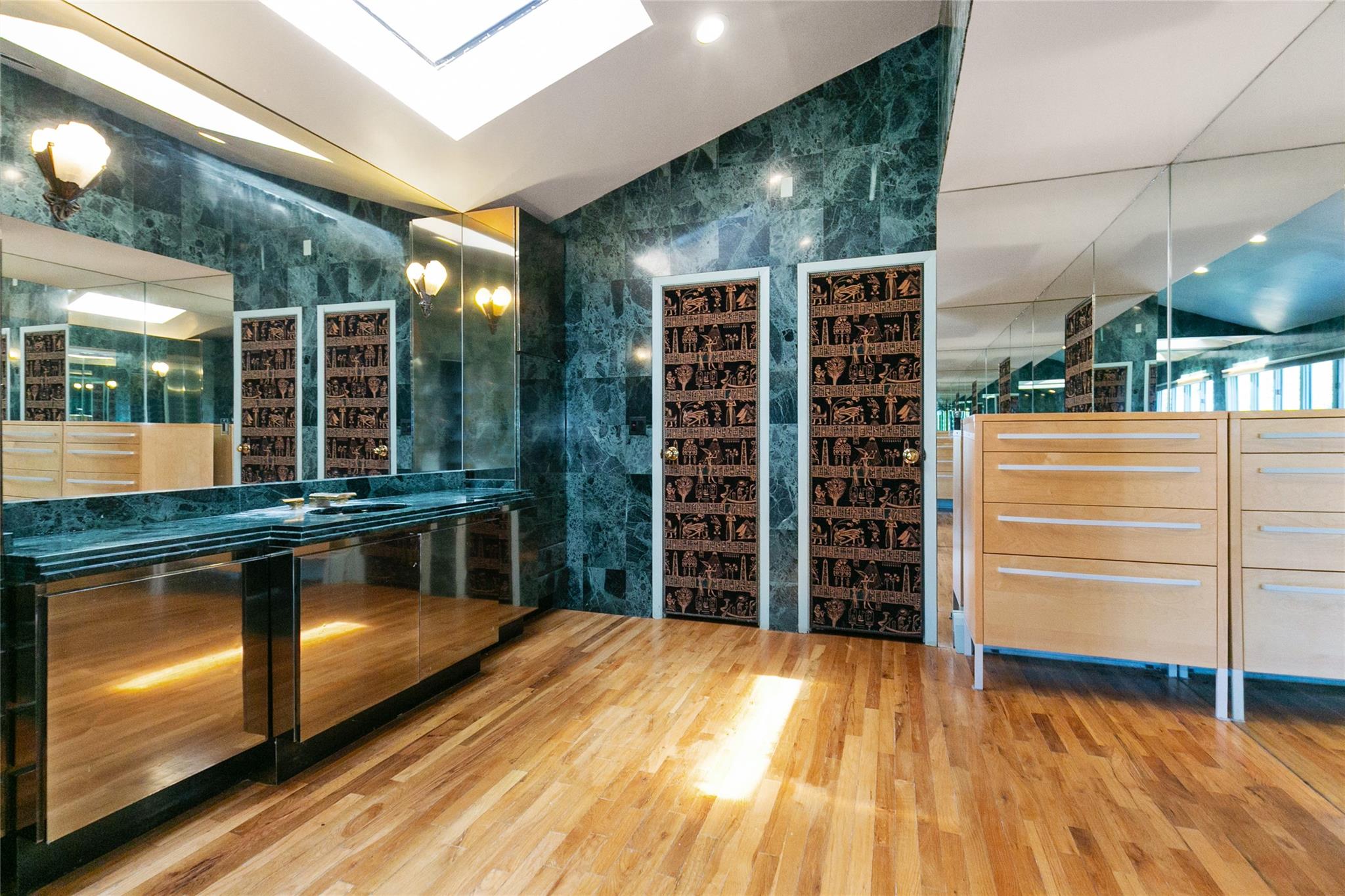 600 Oak Ridge Lane, Albertson, New York image 25