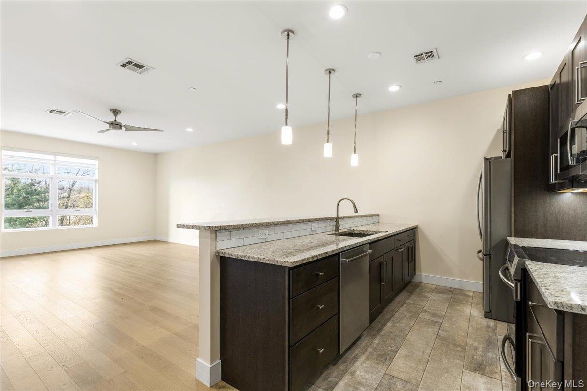 30 Beekman Street 207