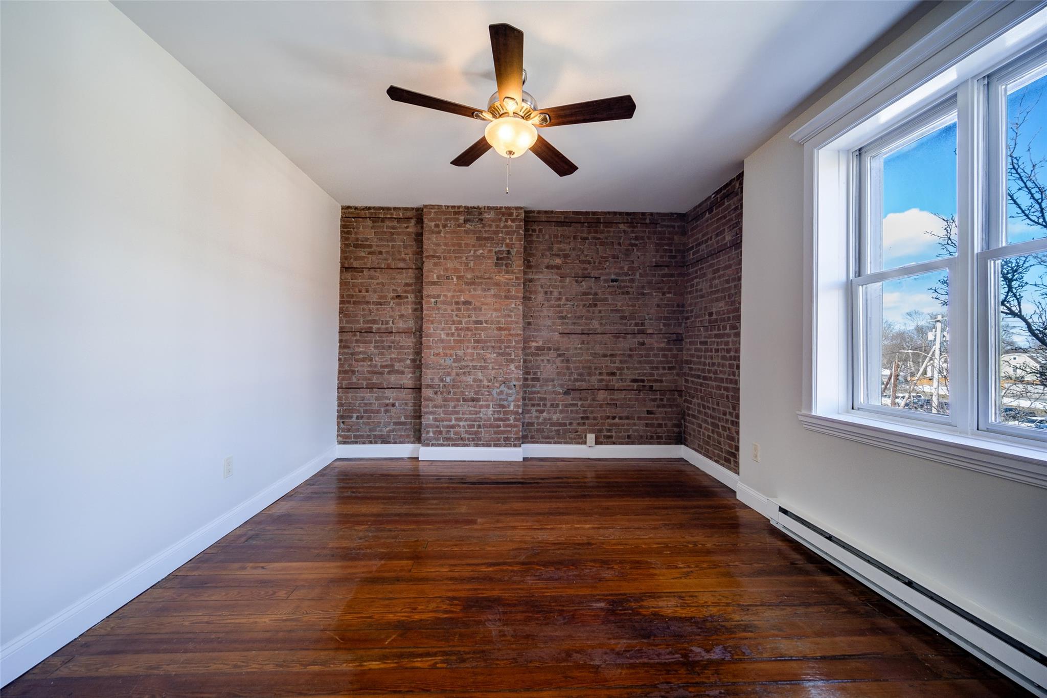 Beacon, New York 12508, United States, 1 Bedroom Bedrooms, ,1 BathroomBathrooms,Residential,Active,127707