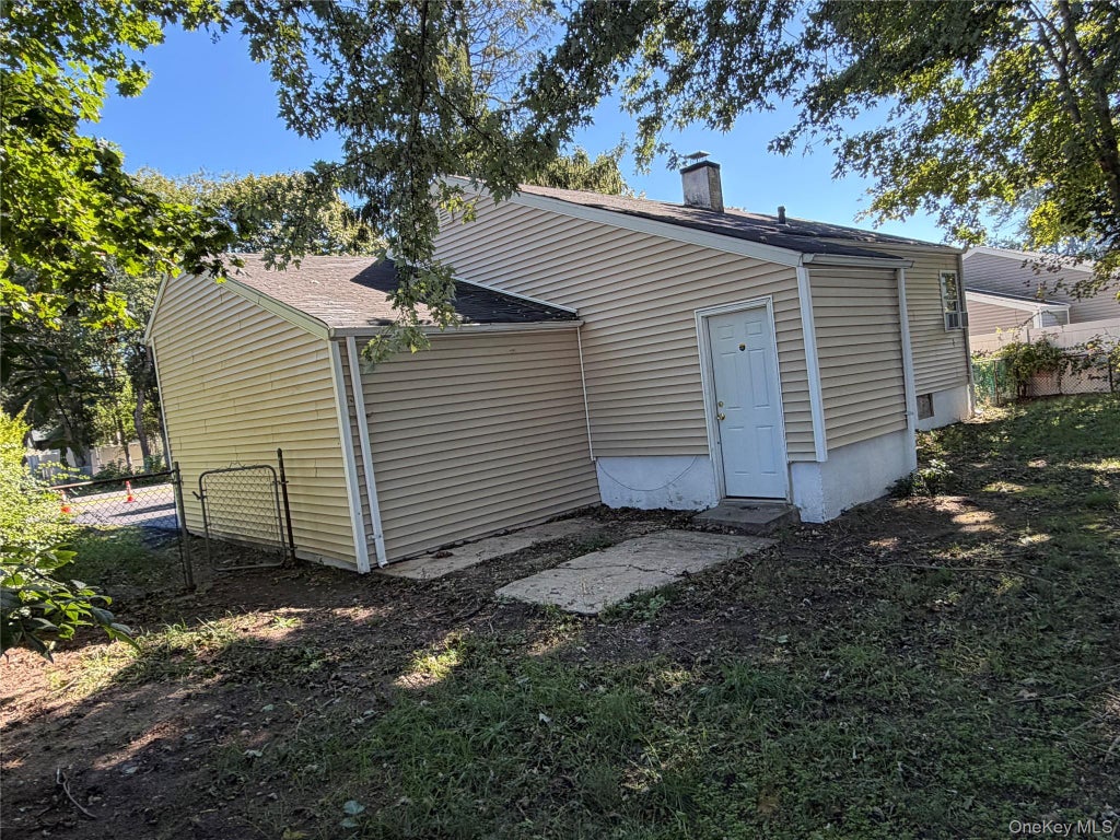 Photo of 748 Doane Avenue, Bellport, NY 11713 (MLS # 1060652)