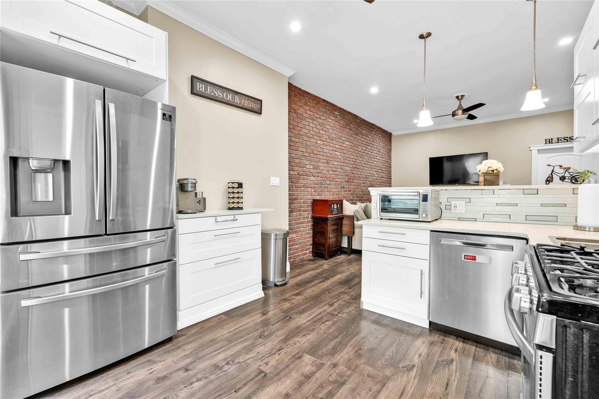 519 Monroe Street, Brooklyn, New York image 13