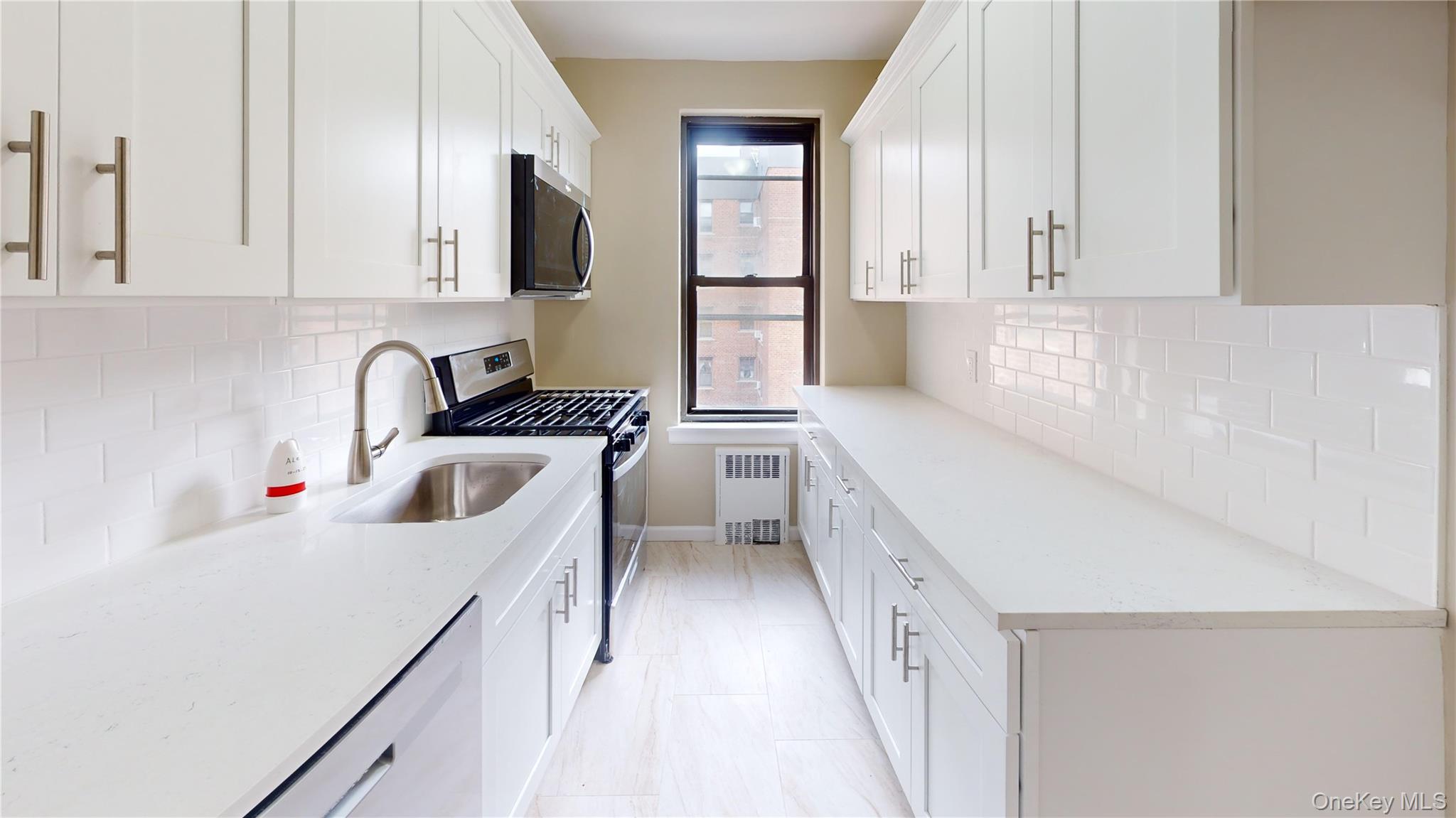 112-30 Northern Boulevard 4B