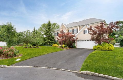 48 Avolet Court Mount Sinai NY 11766