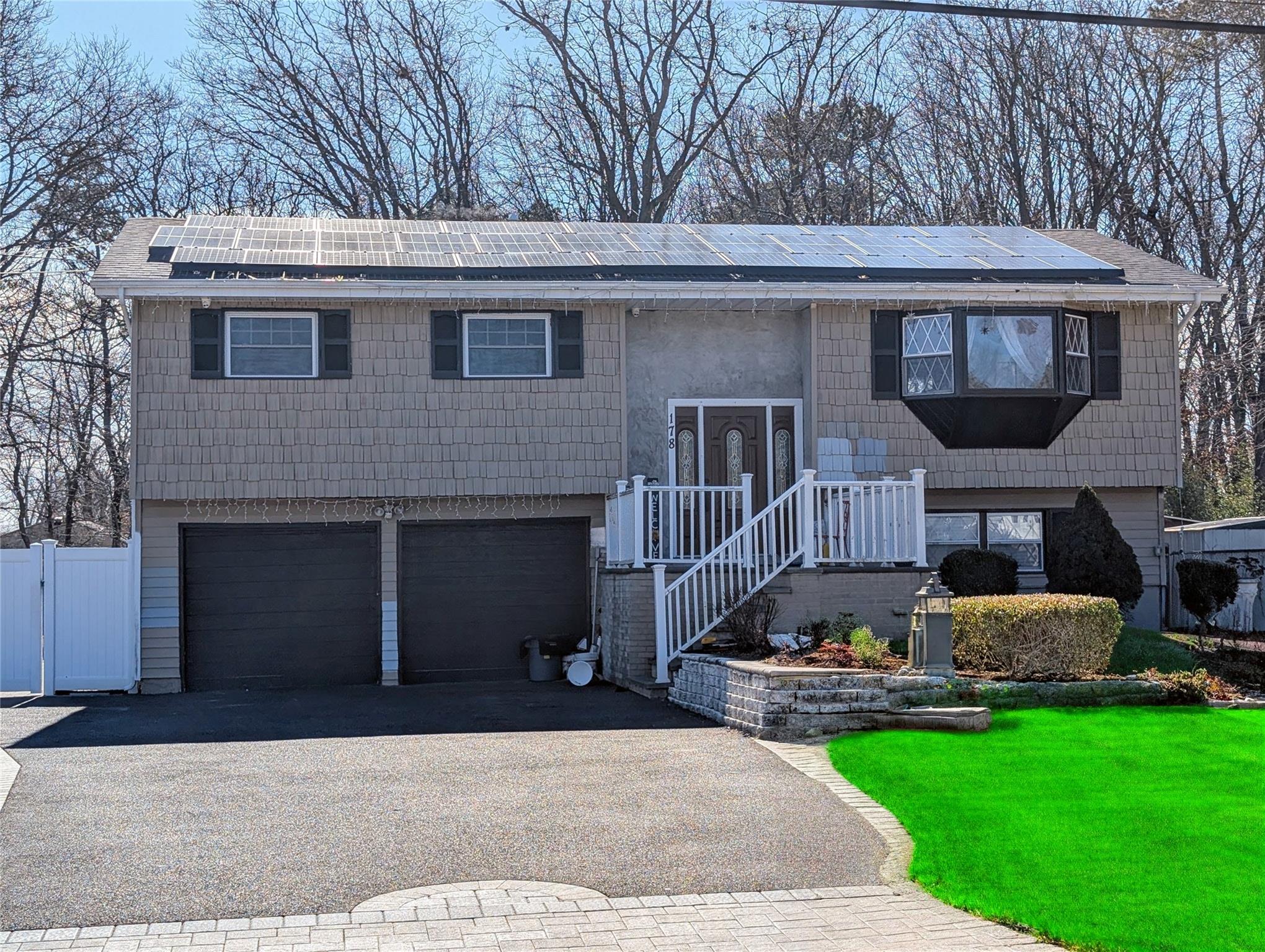 178 Studley Street, Brentwood, New York image 4