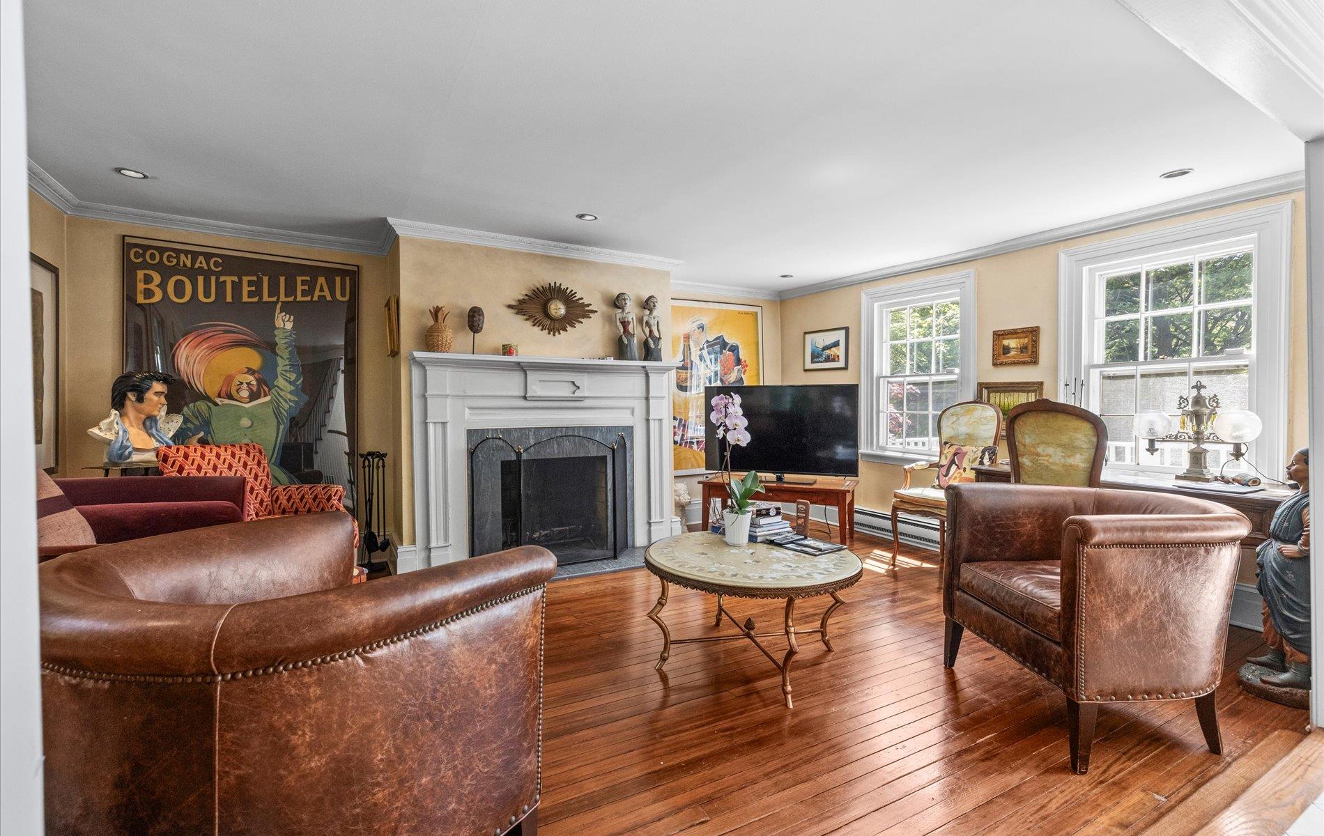 80 E Broadway, Roslyn, New York image 10
