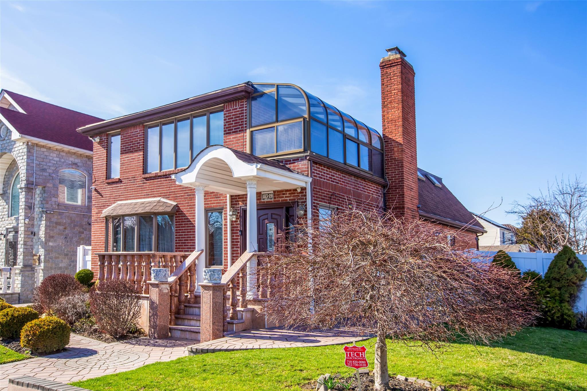69 Avenue, Fresh Meadows, Queens, NY - 4 Bedrooms  
4 Bathrooms  
6 Rooms - 