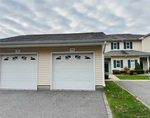 104 Aerie Way East Quogue NY 11942