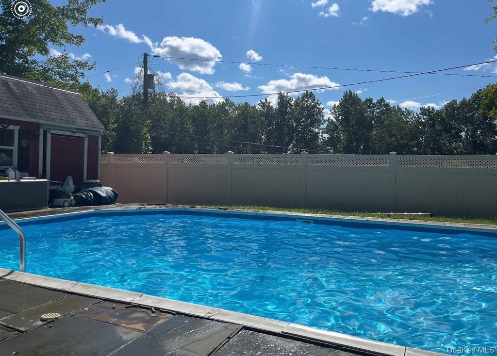 Photo of 53 Saint Michaels Terrace, Carmel, NY 10512 (MLS # 941947)