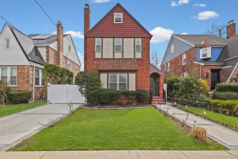 6 Dubonnet Road Valley Stream NY 11581