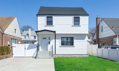 Homes For Sale - 65-15 183rd Street<br/> Queens County, Fresh Meadows, NY 11365