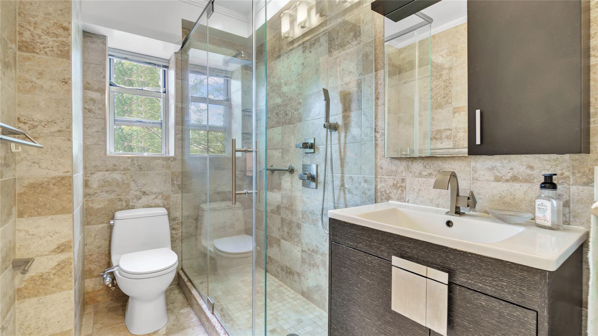 8 Barstow Road #2G, Great Neck, New York image 13