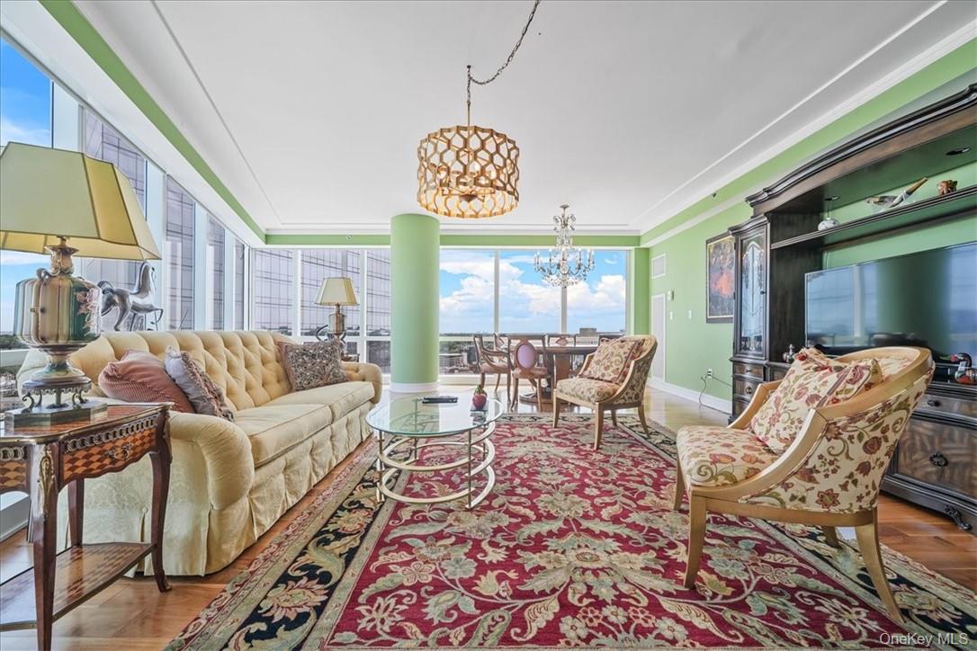 5 Renaissance Square 28G