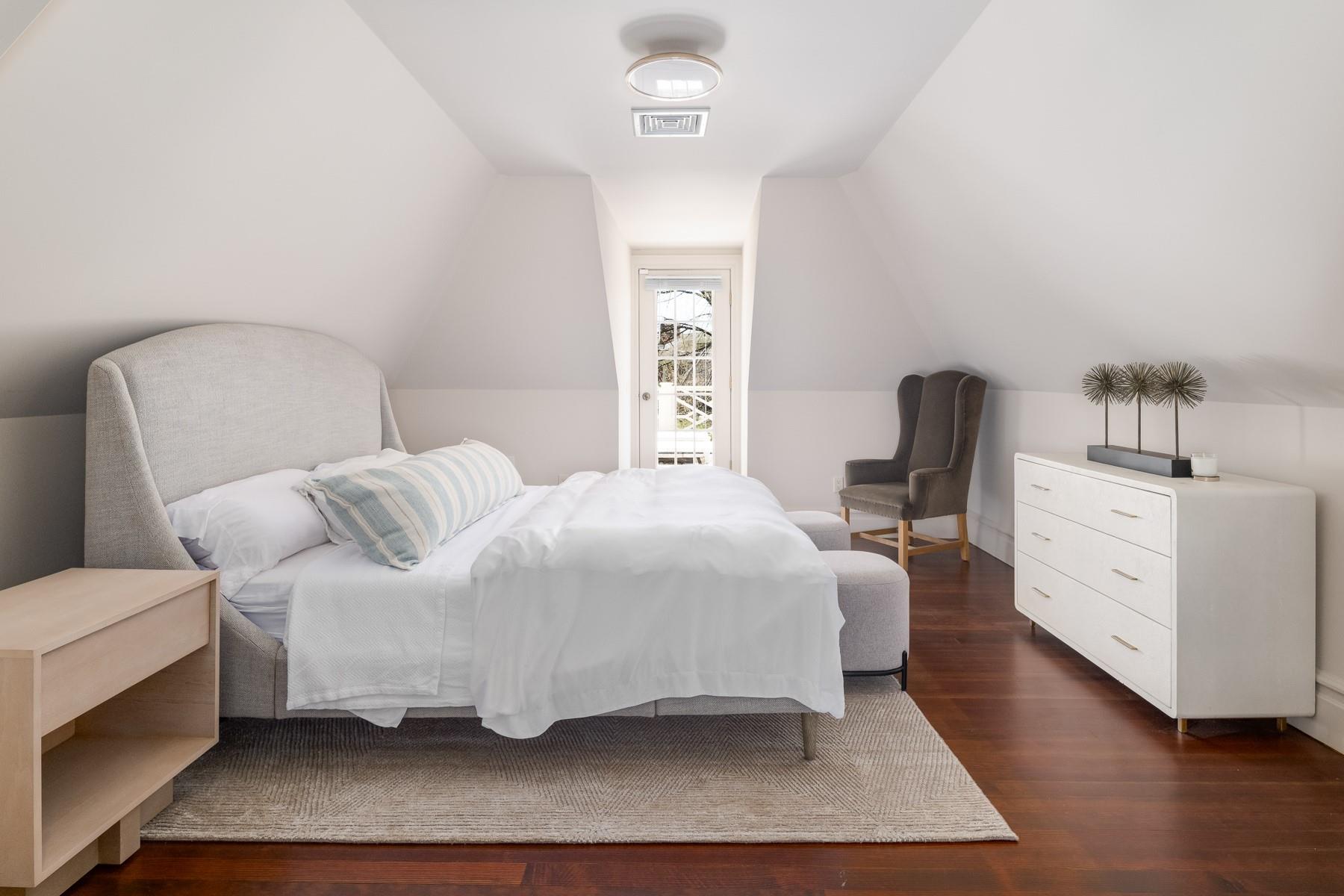 6 Sunset Avenue, Bronxville, New York image 24