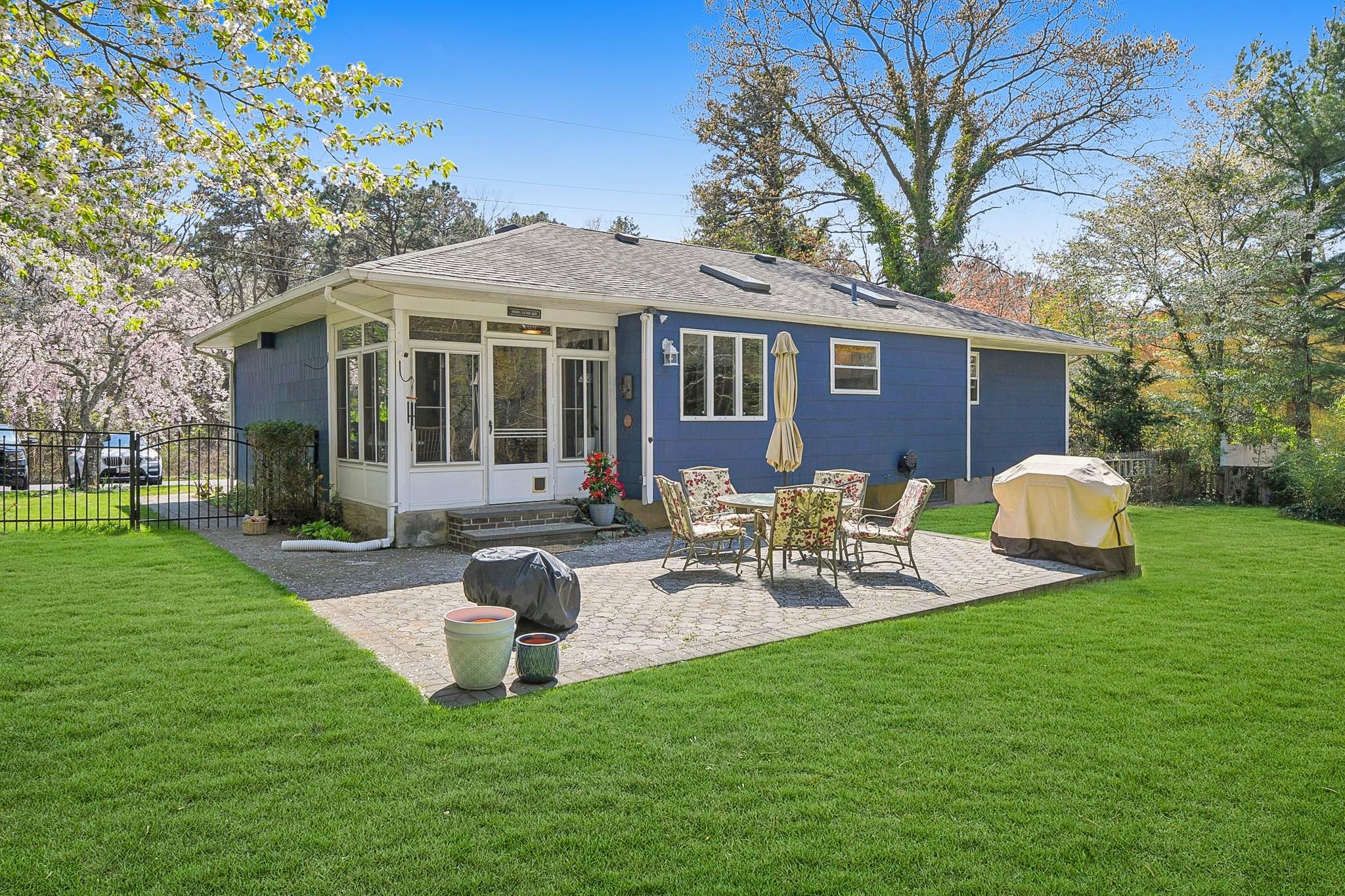 127 Jamaica Avenue, Medford, New York image 28