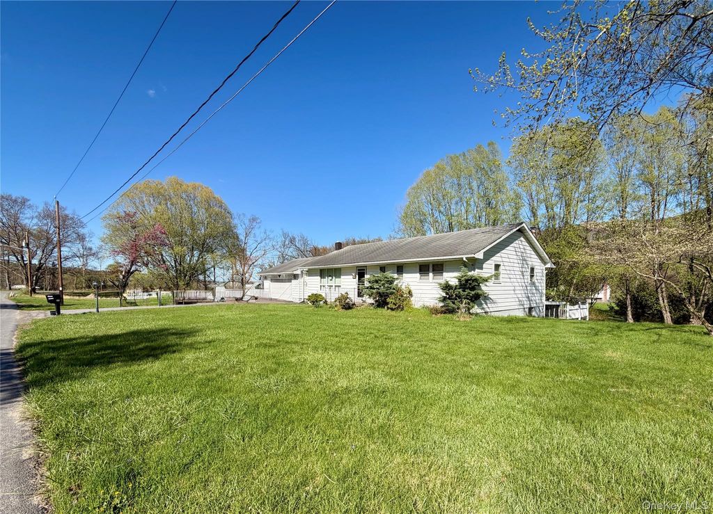 Photo of 24 Cherry Lane, Ellenville, NY 12428 (MLS # 991604)