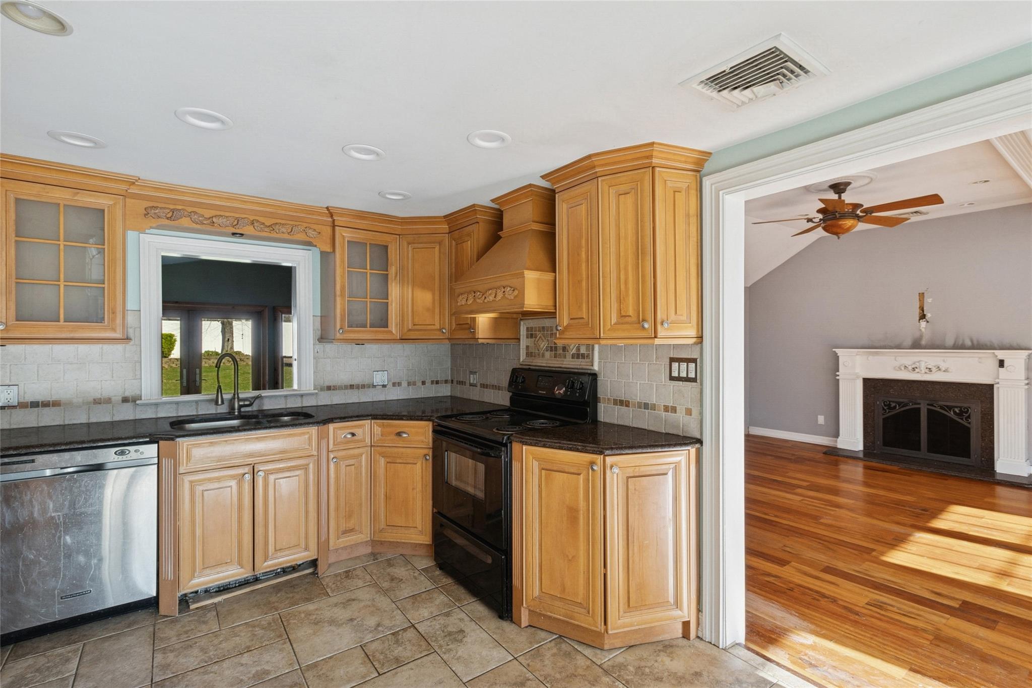 147 Calvert Avenue, Ronkonkoma, New York image 29