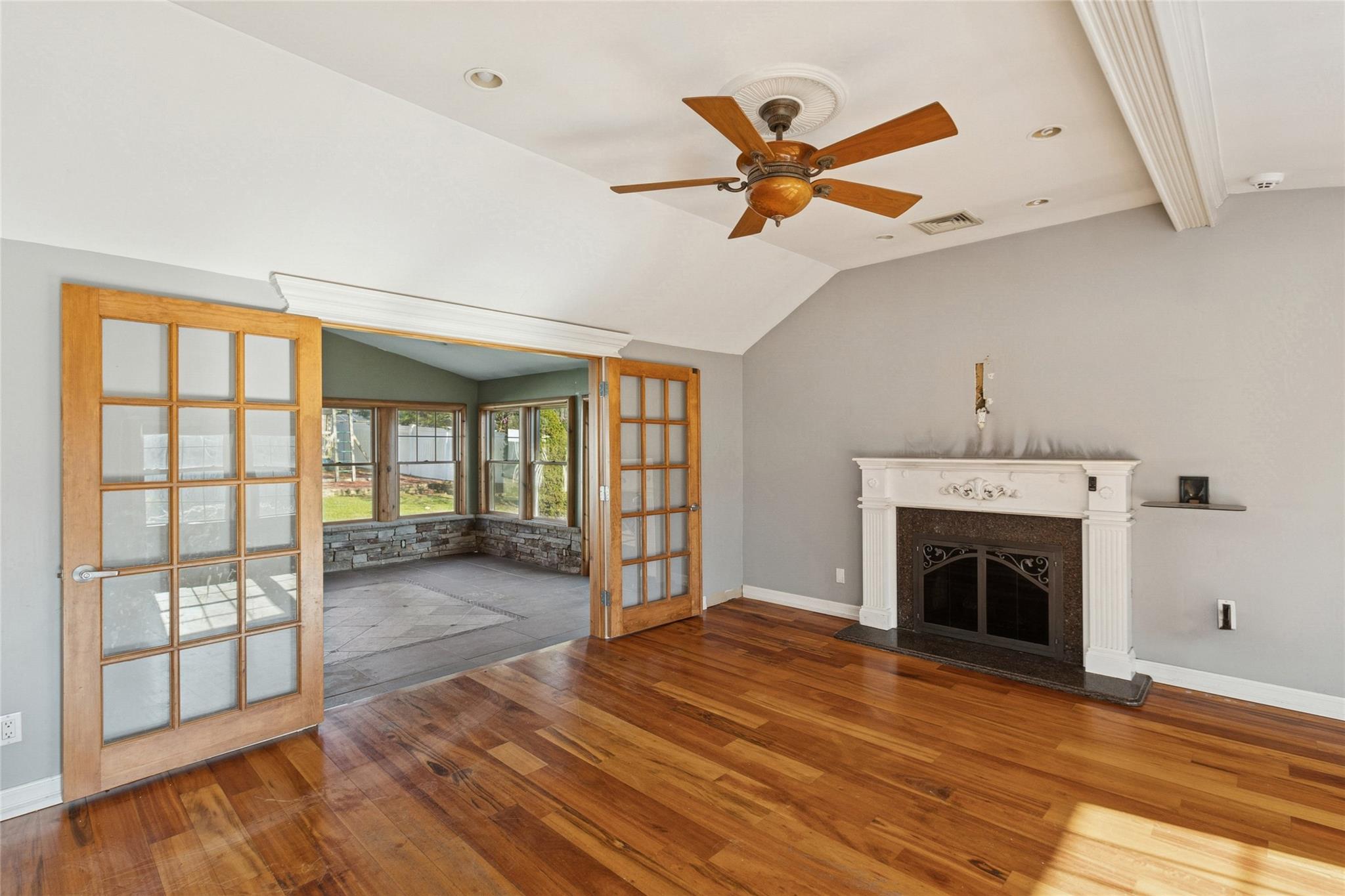 147 Calvert Avenue, Ronkonkoma, New York image 19