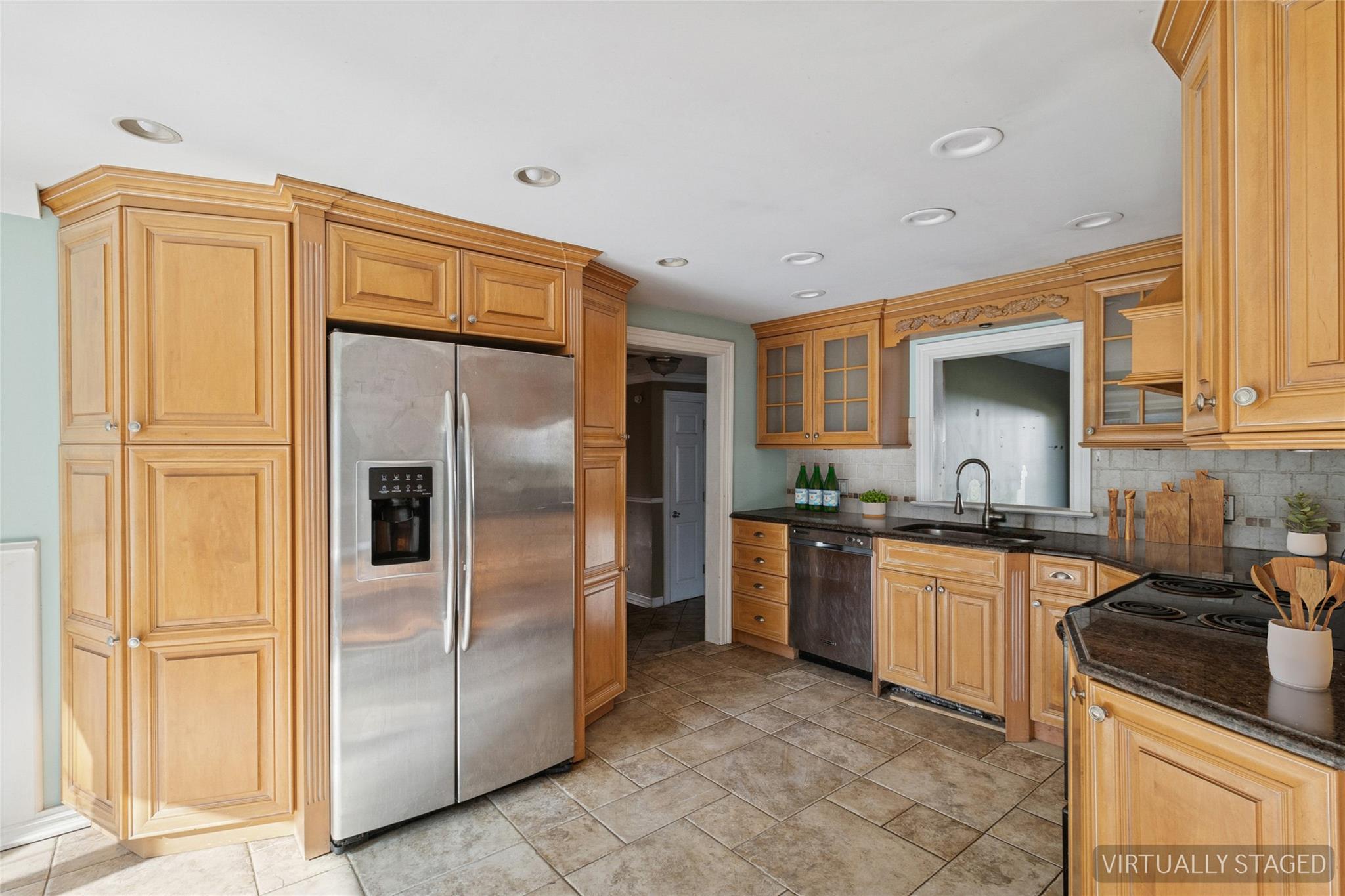 147 Calvert Avenue, Ronkonkoma, New York image 26